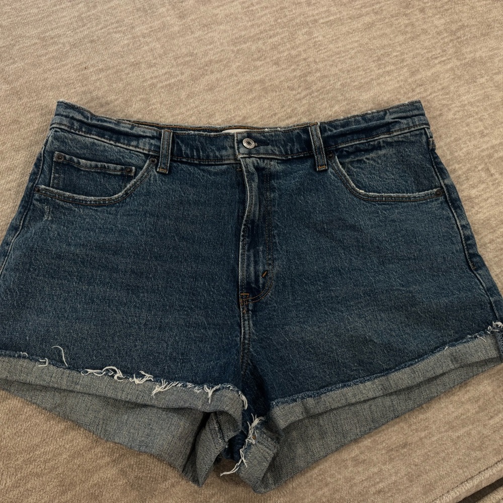 abercrombie and fitch mom shorts